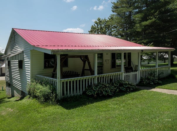 773 Grant Street, Middleport, OH 45760