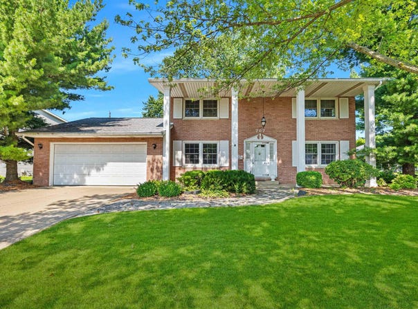 707 YORKSHIRE Court, Washington, IL 61571