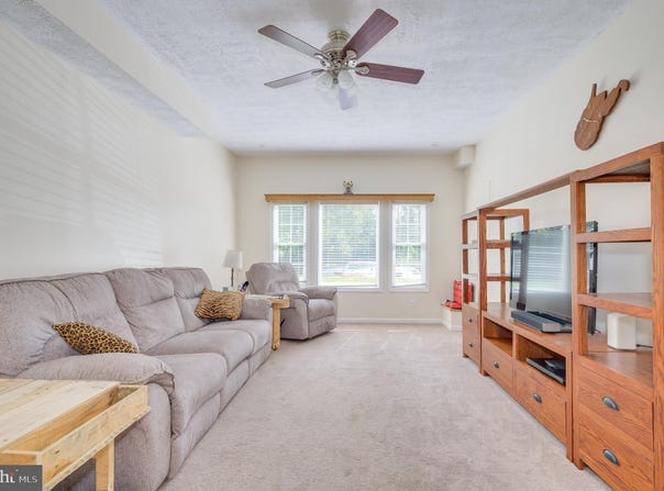 148 VINCA LANE, FALLING WATERS, WV 25419