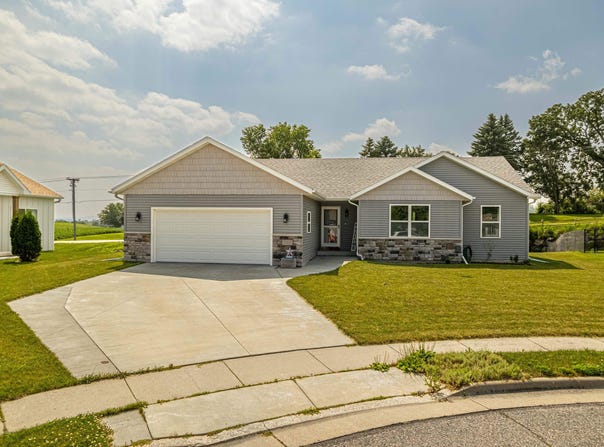 1320 16th Street, Baraboo, WI 53913