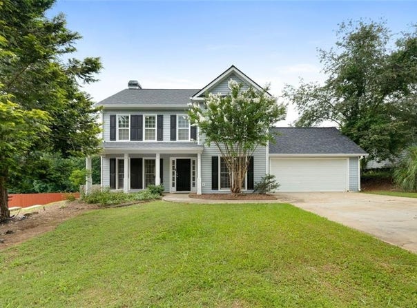 3340 Deerwood Lane, Rex, GA 30273