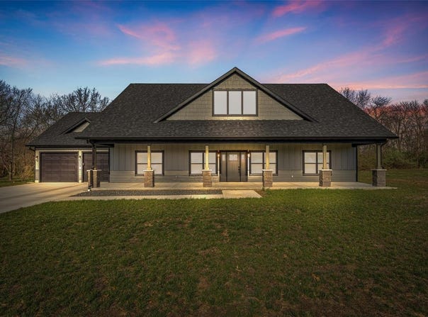 213 Lakeview Drive, Farmington, MO 63640