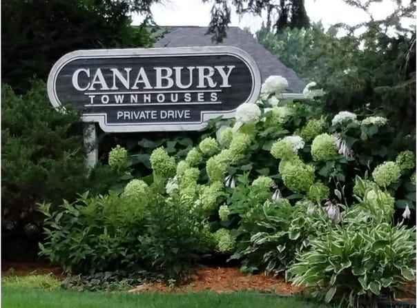 133 Canabury Court, Little Canada, MN 55117