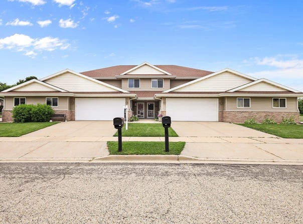 194 Valley Drive, Lodi, WI 53555