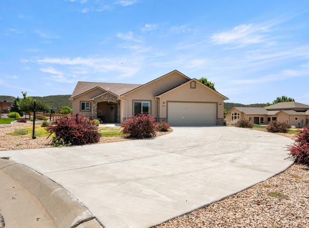 325 SE Cobblestone Court, Cedaredge, CO 81413