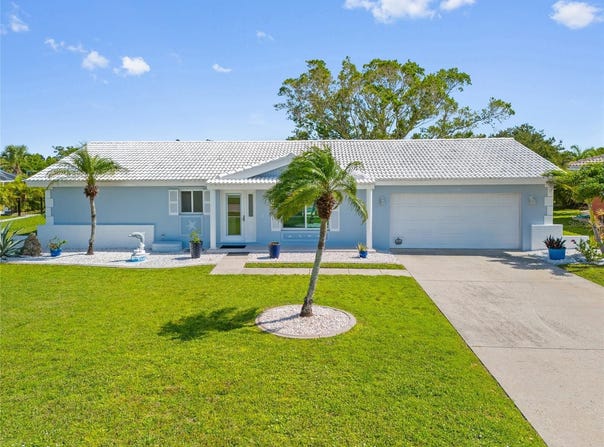 1336 AQUI ESTA DRIVE, PUNTA GORDA, FL 33950