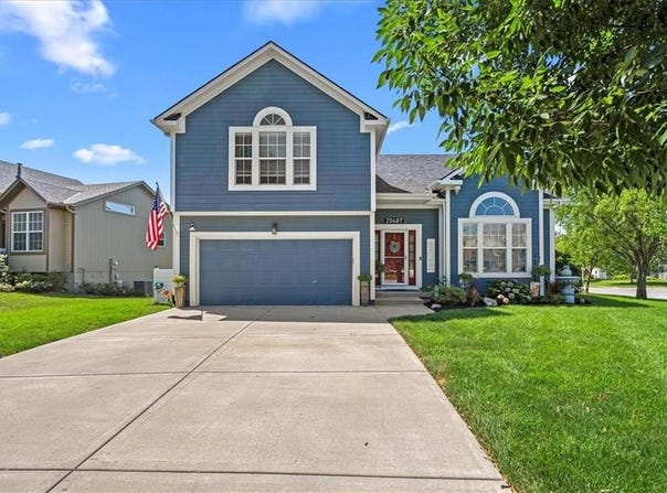 20487 W 125th Place, Olathe, KS 66061