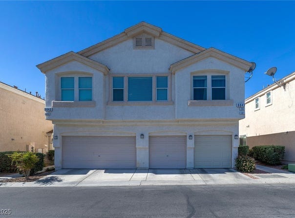 8843 Tomnitz Avenue, Las Vegas, NV 89178