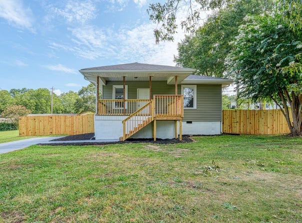 121 Beth Street, Greer, SC 29651