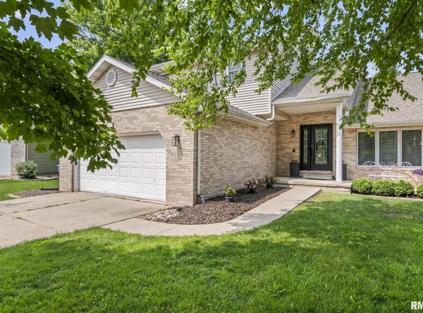 2823 Dryden Drive, Springfield, IL 62711