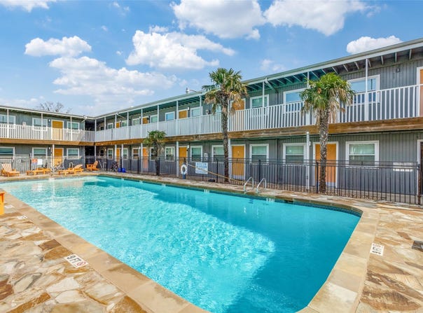2401 Manor RD, Austin, TX 78722