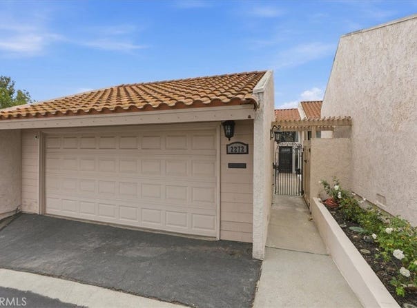 2272 El Capitan Drive, Riverside, CA 92506