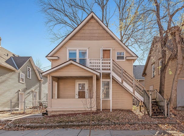 2219 29th Avenue N, Minneapolis, MN 55411