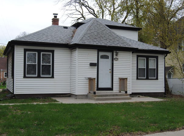 1631 W Custer Ave, Milwaukee, WI 53209