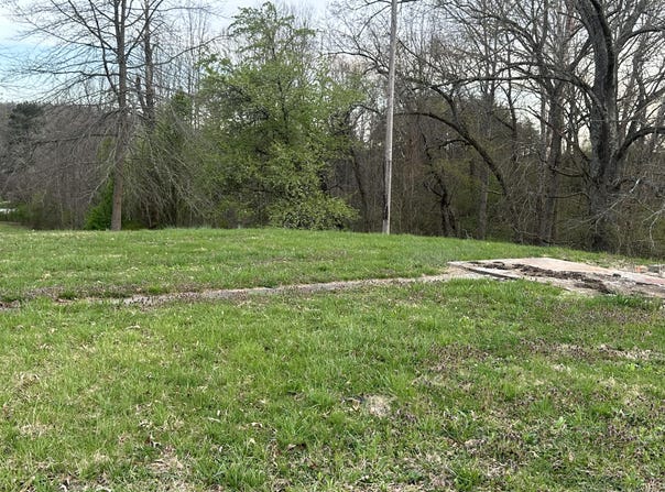 661 Grand Avenue, Beattyville, KY 41311