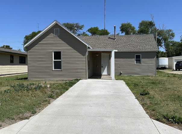 622 E 5th, LaCrosse, KS 67548