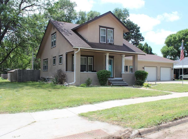 801 W 7th Ave, Mitchell, SD 57301