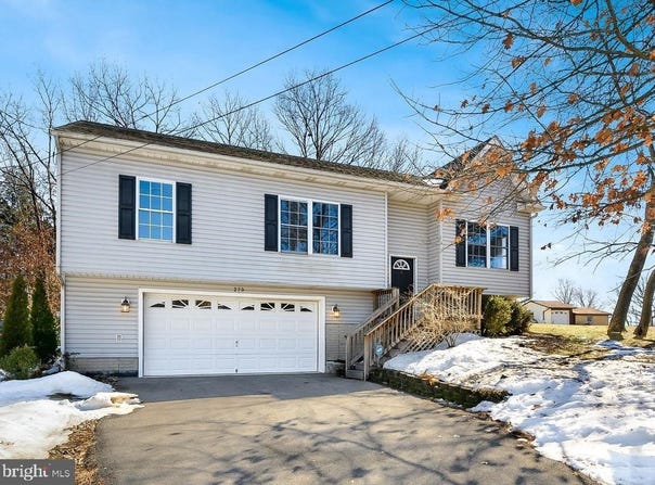 275 GREENWOOD ROAD, WINCHESTER, VA 22602