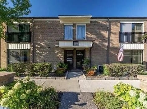 18220 University Park Drive, Livonia, MI 48152