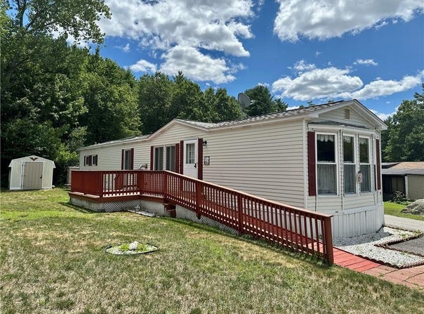 35 Sherwood Valley Lane, Coventry, RI 02816
