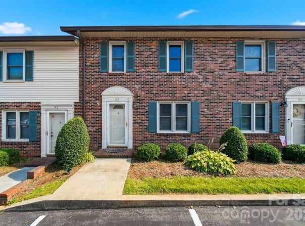 1330 5th Street NE, Hickory, NC 28601