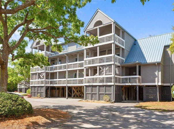 2413 Racquet Club Drive, Seabrook Island, SC 29455