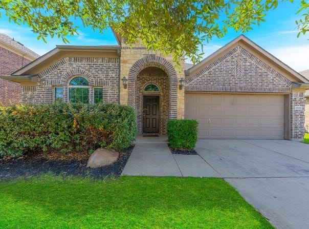 2945 Mandalay Drive, Little Elm, TX 75068