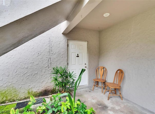 125 PICARDY VILLA CIRCLE, BRANDON, FL 33510