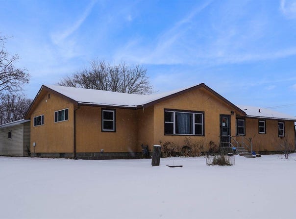 3012 Willow Dr, La Crosse, WI 54601