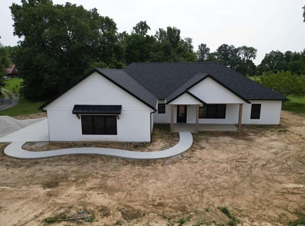 4088 N Bradfield Drive, Petersburg, IN 47567