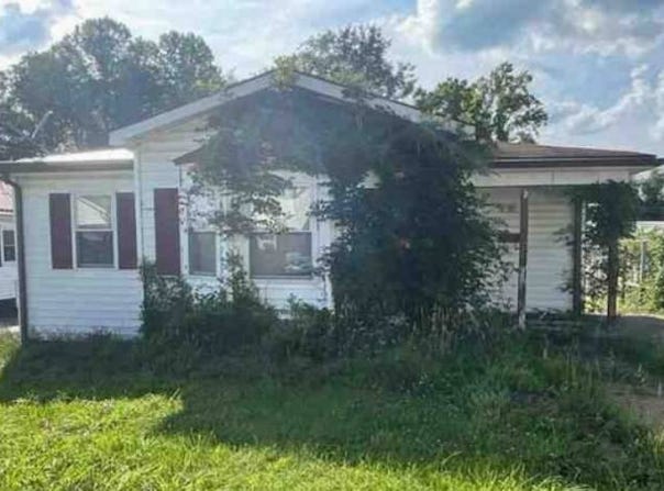108 sanford St, Oak Hill, WV 25901