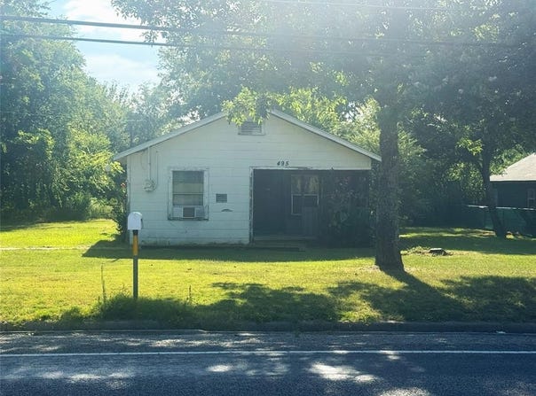495 N Maple Street, Van, TX 75790