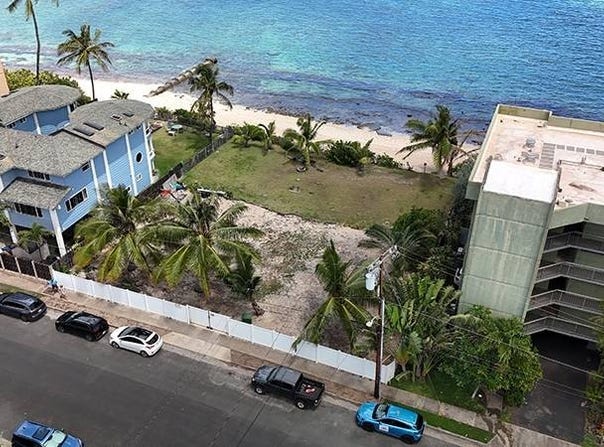 68-133 Au, Waialua - Oahu, HI 96791