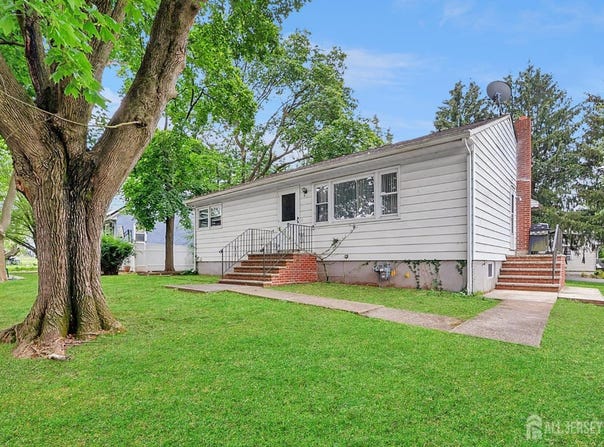 30 Lafayette Avenue, Franklin Twsp, NJ 08873