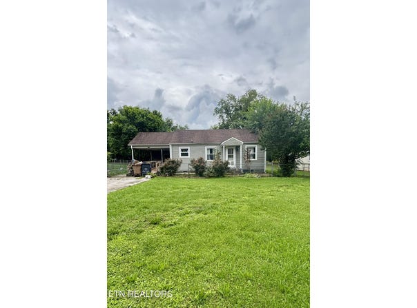 2208 Mcclung Ave, Knoxville, TN 37920