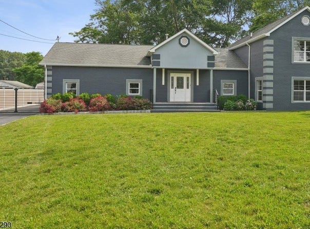 126 Cooney Ave, Hamilton Twp., NJ 08619-1325