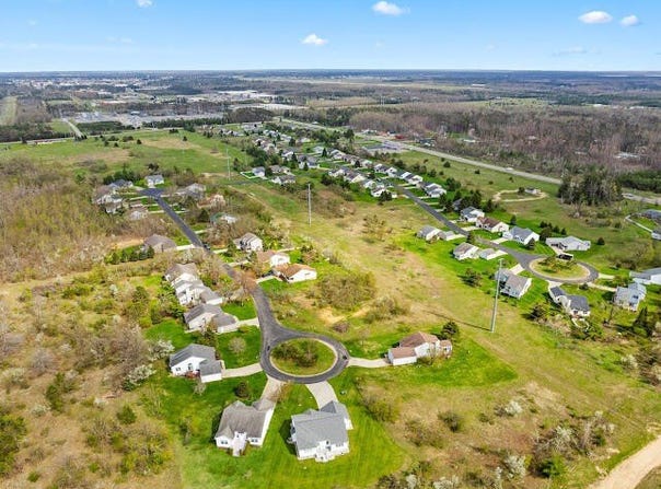 Glen Meadows Drive unit: 4, Gaylord, MI 49735