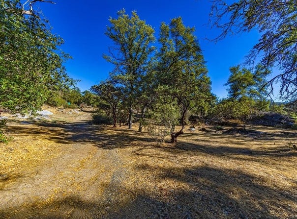 4200 Silver Lane Road, Mariposa, CA 95338