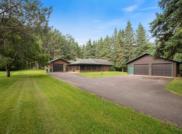 11504 E 3rd St, Lake Nebagamon, WI 54849