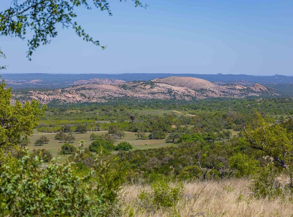743 Welgehausen Road, Fredericksburg, TX 78624