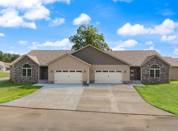 118 B West Canterbury Drive, Bronston, KY 42518