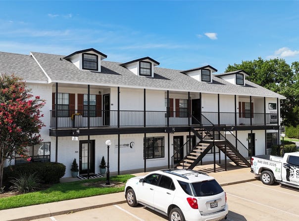 405 S Elm Street, Denton, TX 76201