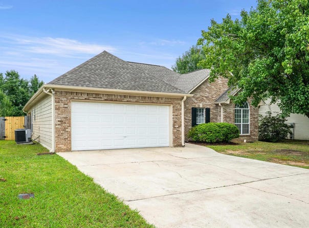 132 SUMMERCHASE PARKWAY, CALERA, AL 35040