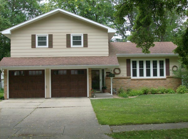 1521 S 7th Street, Aberdeen, SD 57401