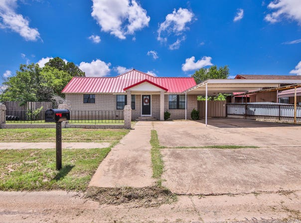 611 S Avenue H, Post, TX 79356
