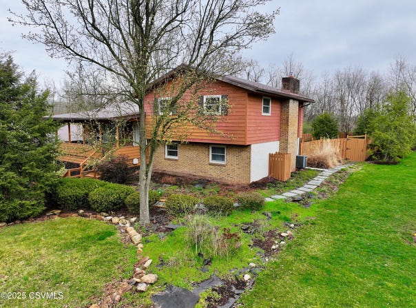 81 MONTCALM Place, Lewisburg, PA 17837