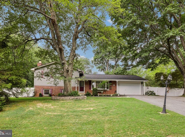 15142 FAIRLAWN AVENUE, SILVER SPRING, MD 20905