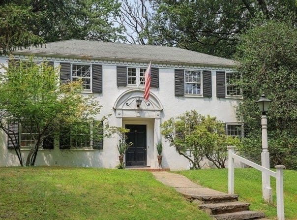 1045 Oak Ln, Plainfield City, NJ 07060-3429