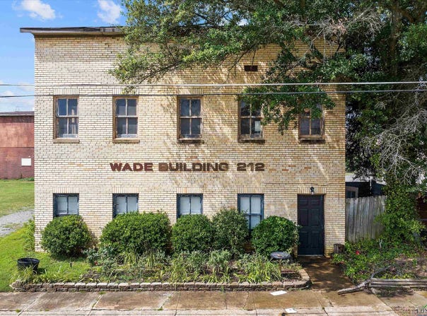 212 E Sabine Street, Kilgore, TX 75662