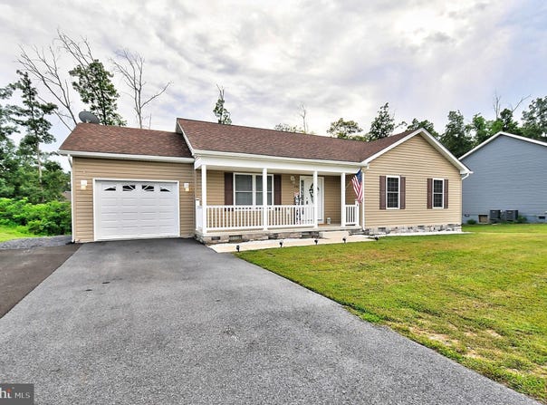 446 BASIN DRIVE, INWOOD, WV 25428